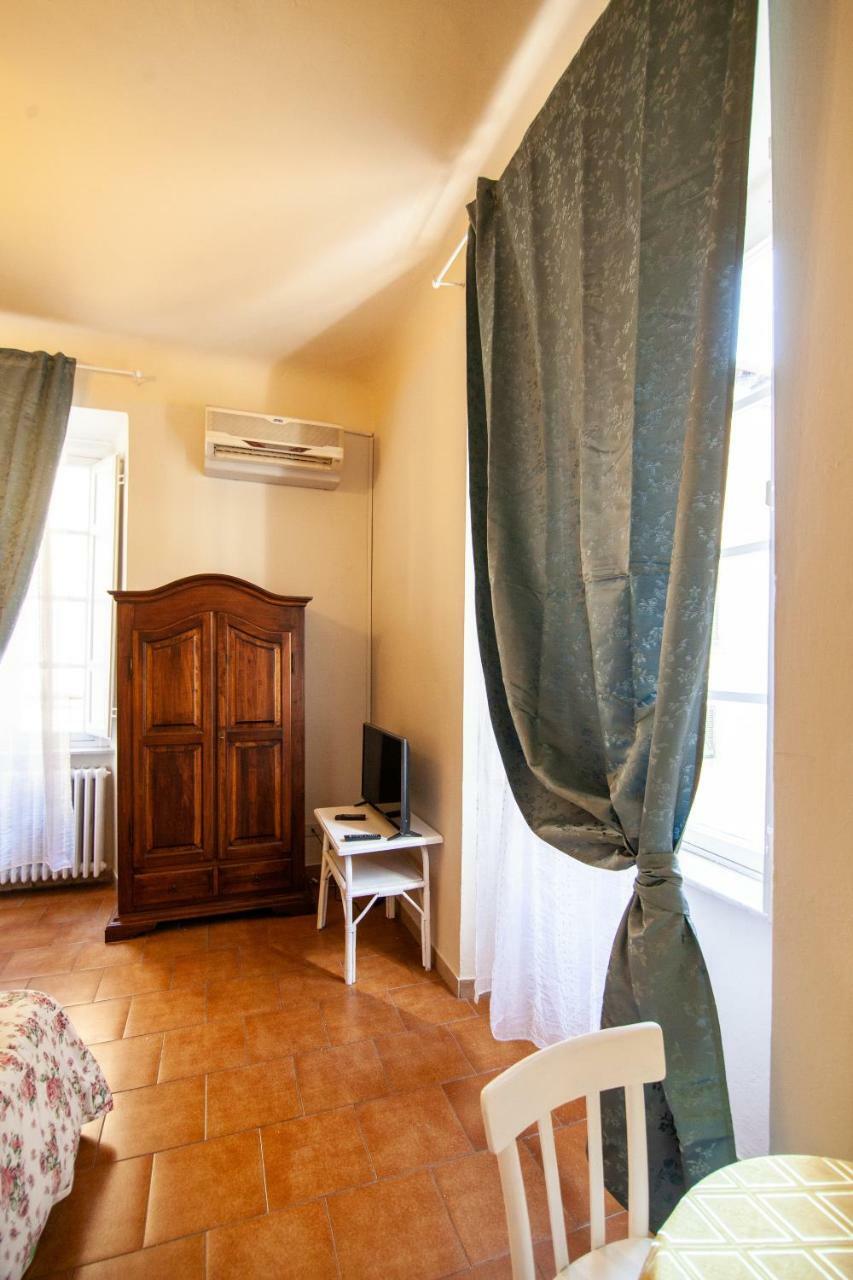 Le Violette Hotel Лука Екстериор снимка