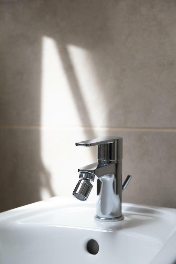 Le Violette Hotel Лука Екстериор снимка