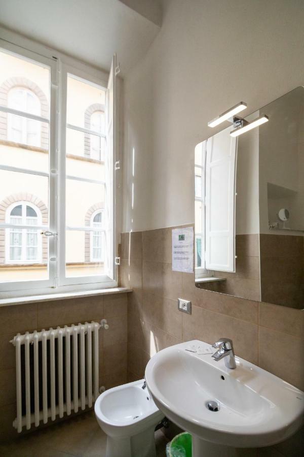 Le Violette Hotel Лука Екстериор снимка