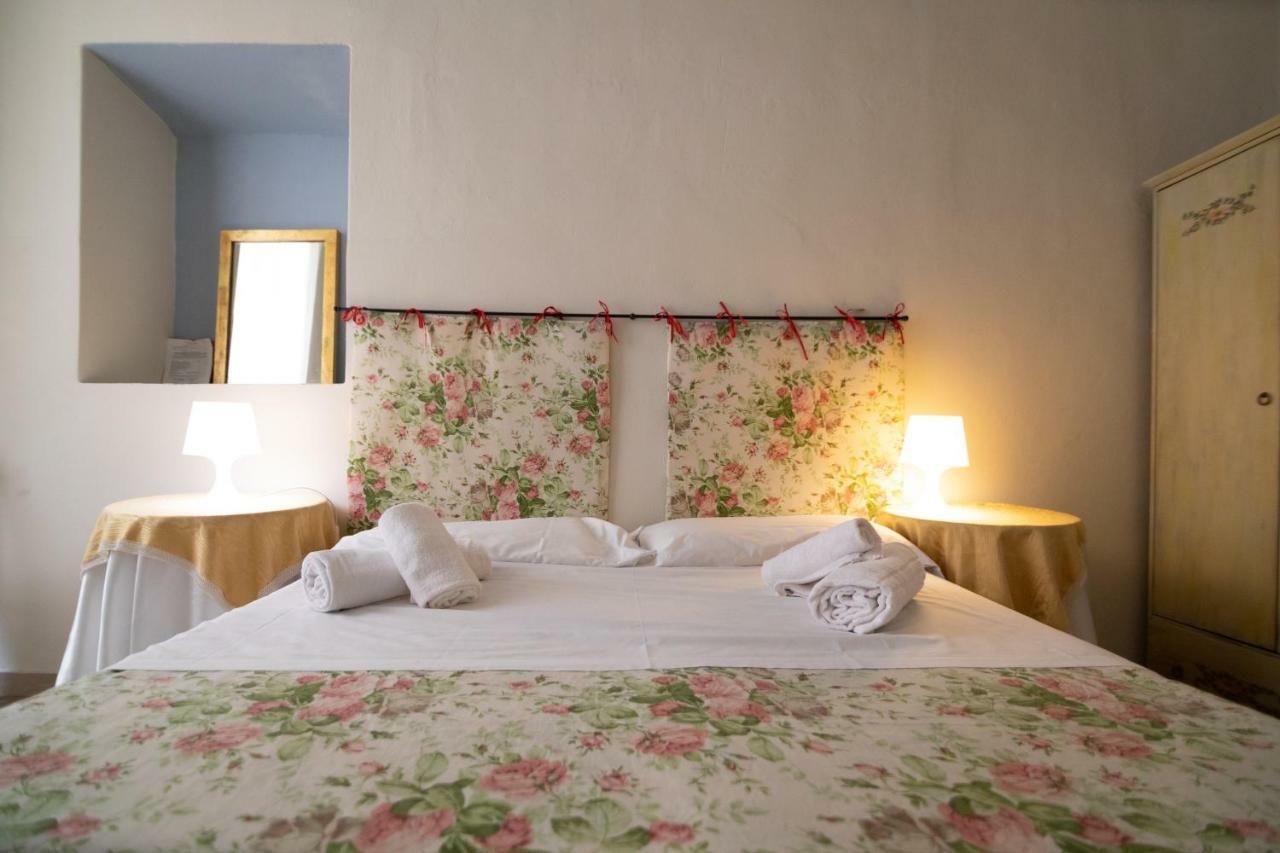 Le Violette Hotel Лука Екстериор снимка