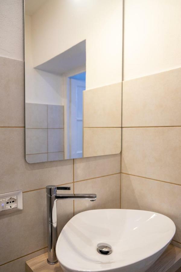 Le Violette Hotel Лука Екстериор снимка