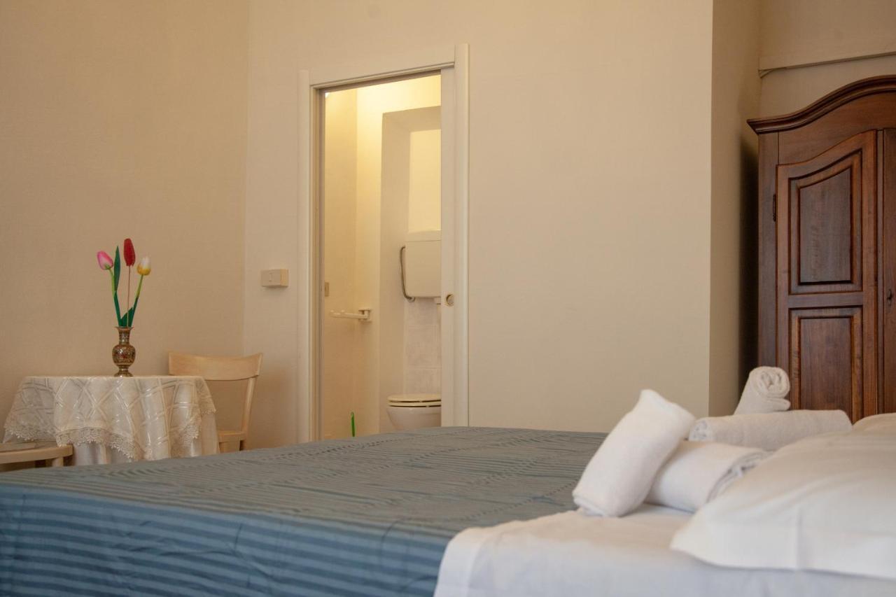 Le Violette Hotel Лука Екстериор снимка